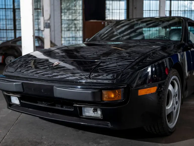 1987 Porsche 944 - Image 10 of 31