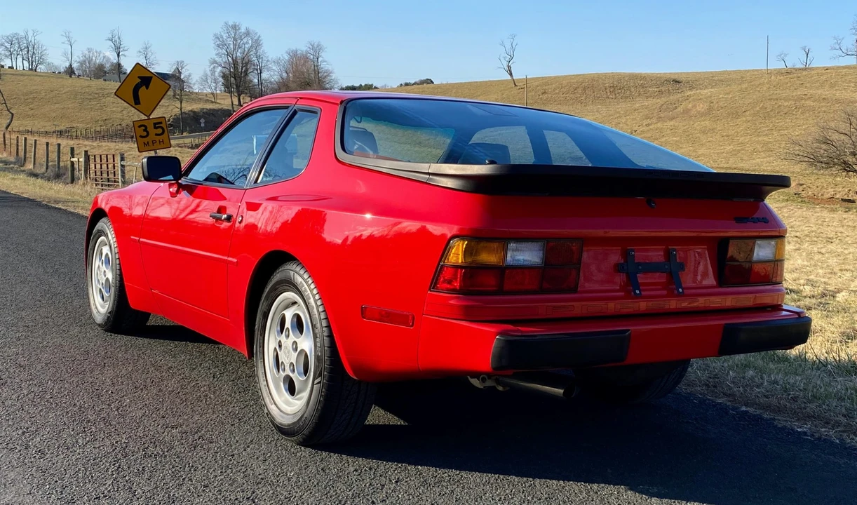 1987 Porsche 944 - Image 9 of 31