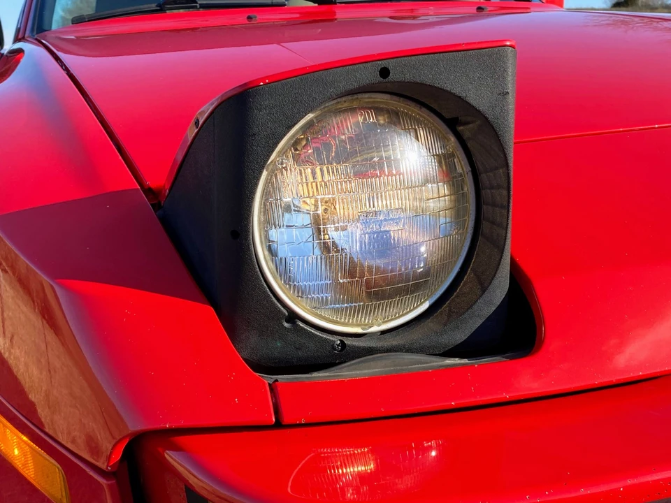 1987 Porsche 944 - Image 17 of 31