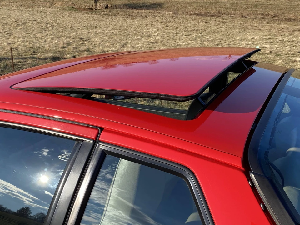 1987 Porsche 944 - Image 29 of 31