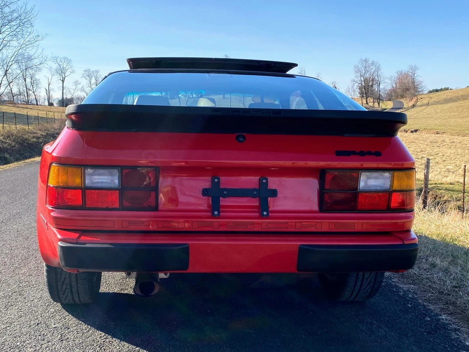 1987 Porsche 944 - Image 12 of 31