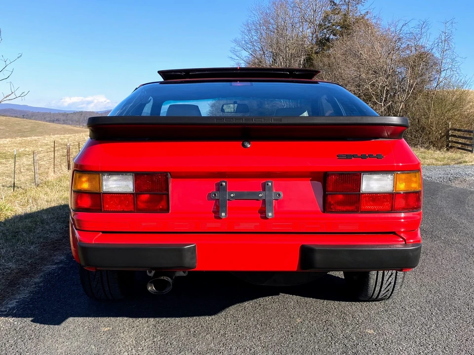 1987 Porsche 944 - Image 11 of 31
