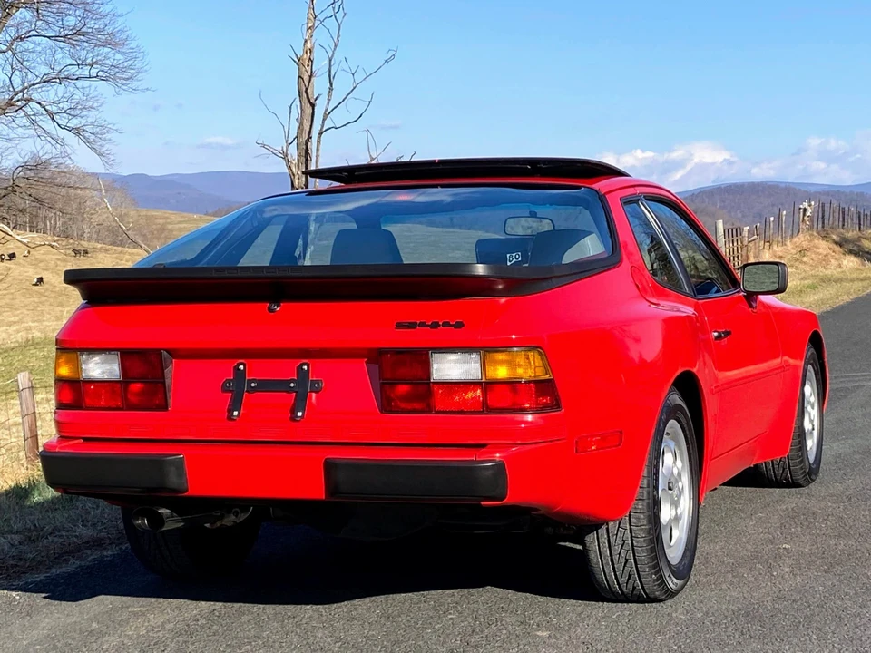 1987 Porsche 944 - Image 13 of 31
