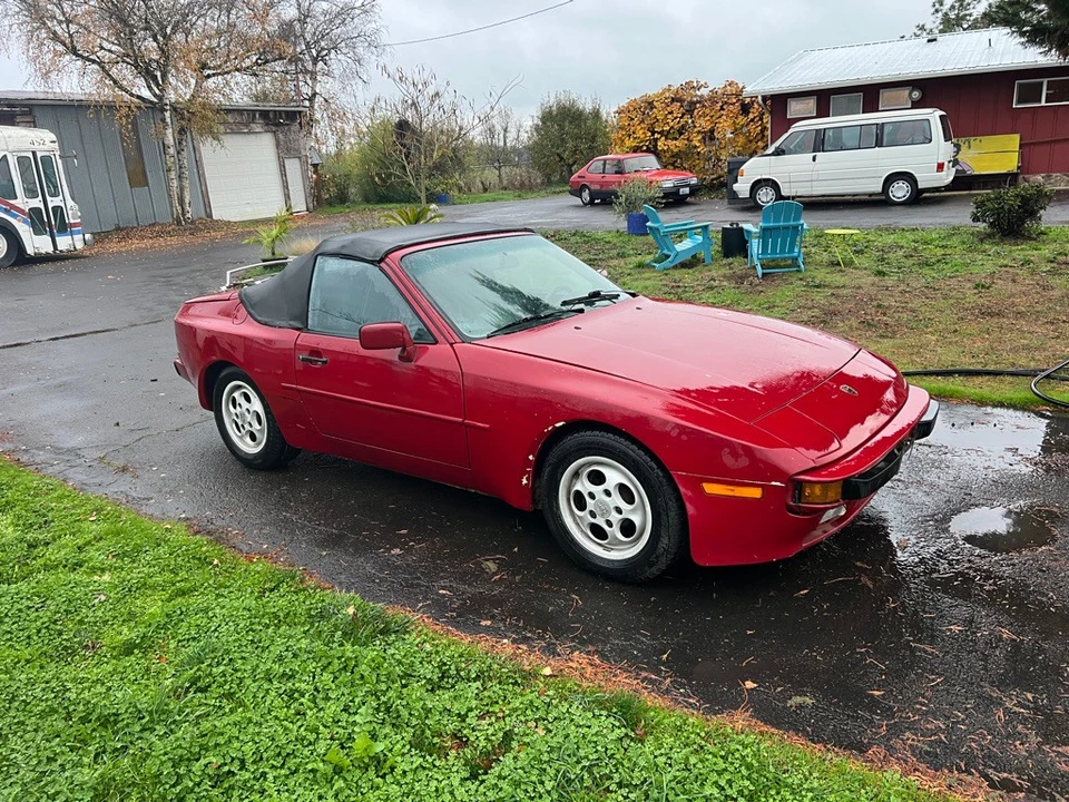 1987 Porsche 944 - Image 6 of 18