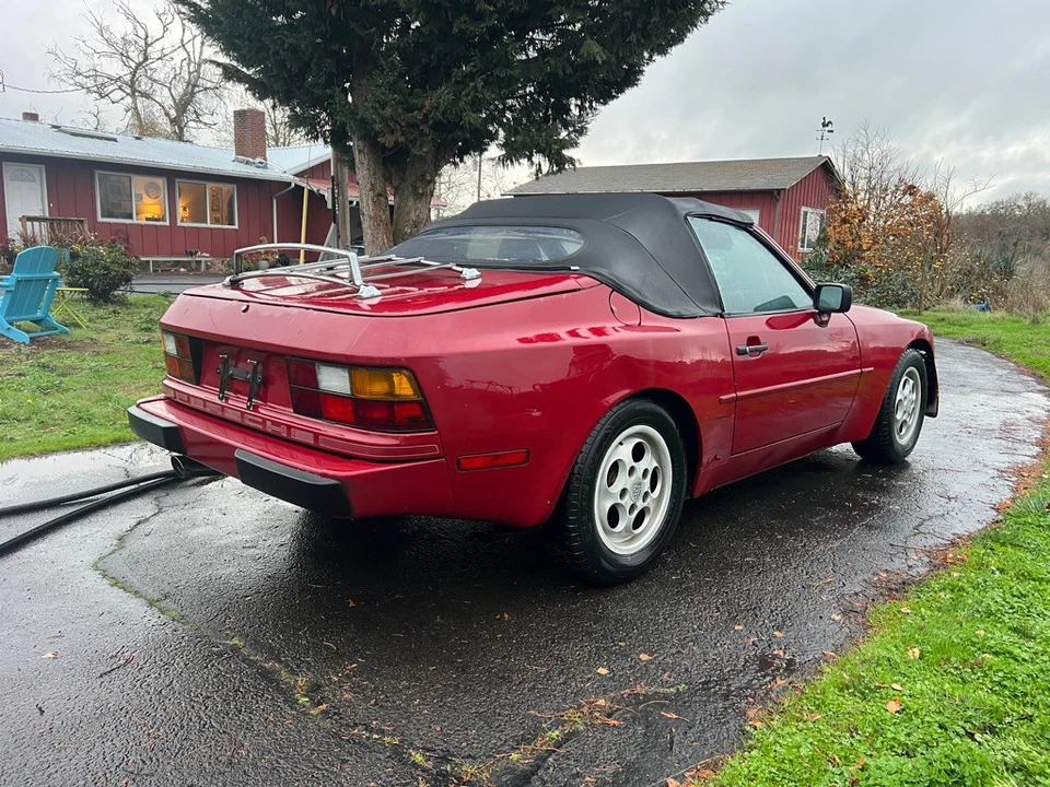 1987 Porsche 944 - Image 2 of 18