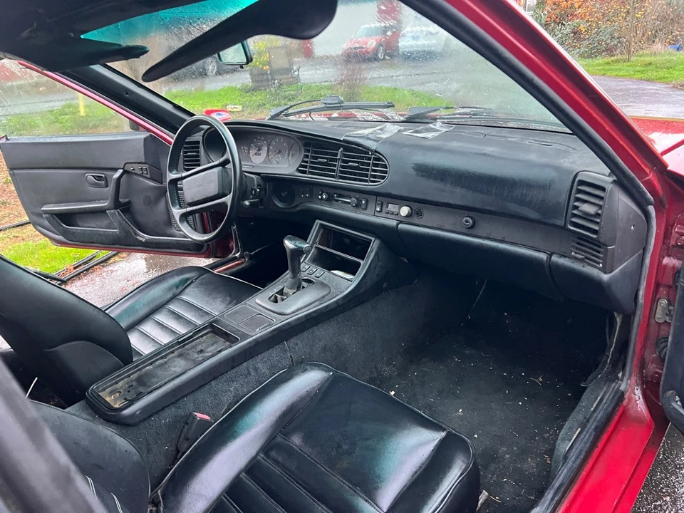 1987 Porsche 944 - Image 15 of 18