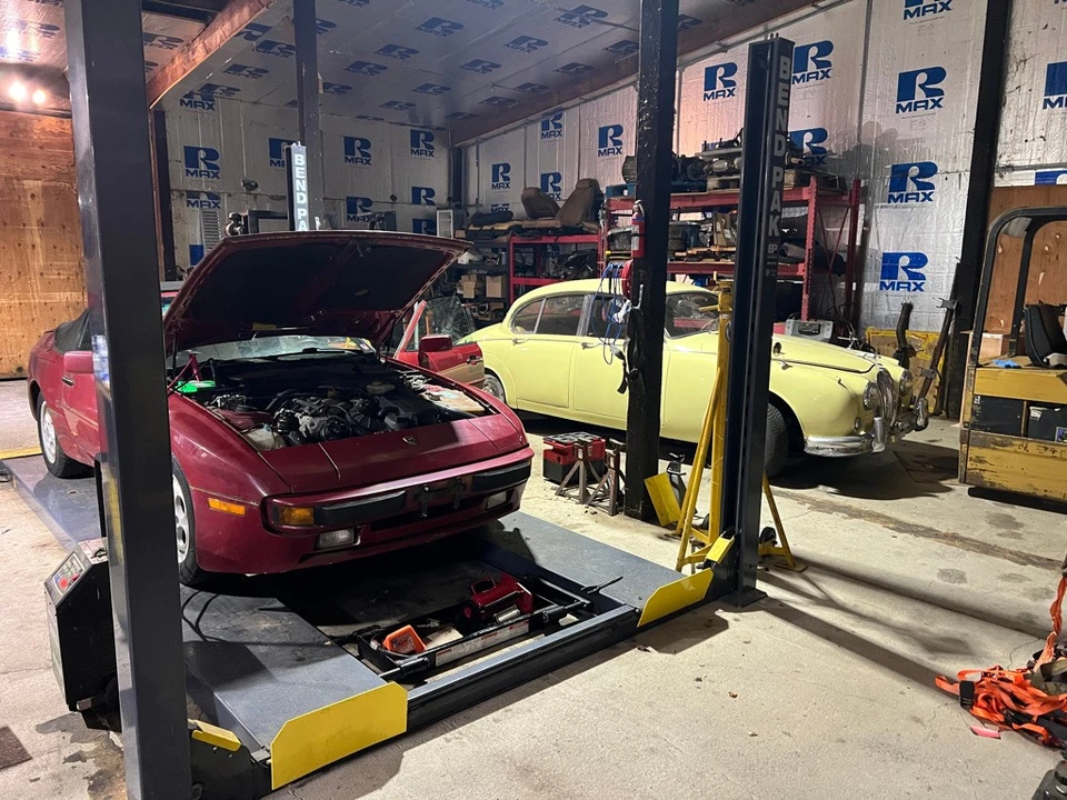1987 Porsche 944 - Image 7 of 18
