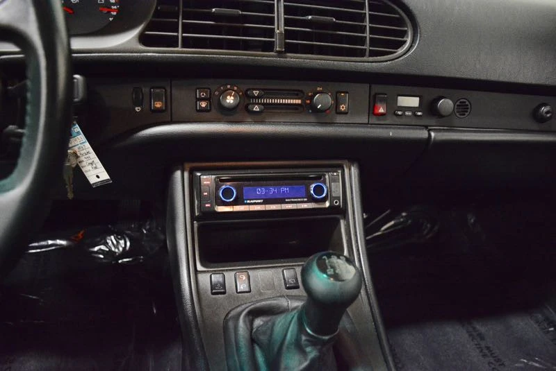1987 Porsche 944 - Image 25 of 31