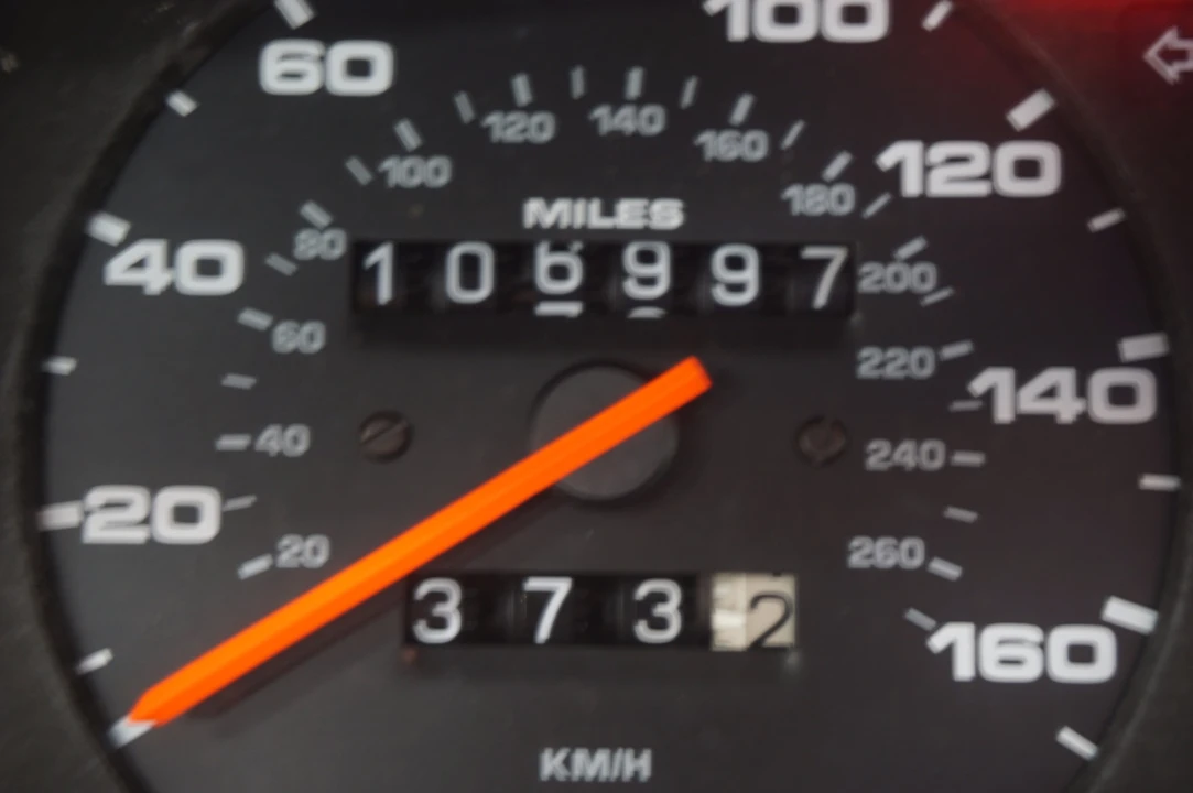 1987 Porsche 944 - Image 24 of 31