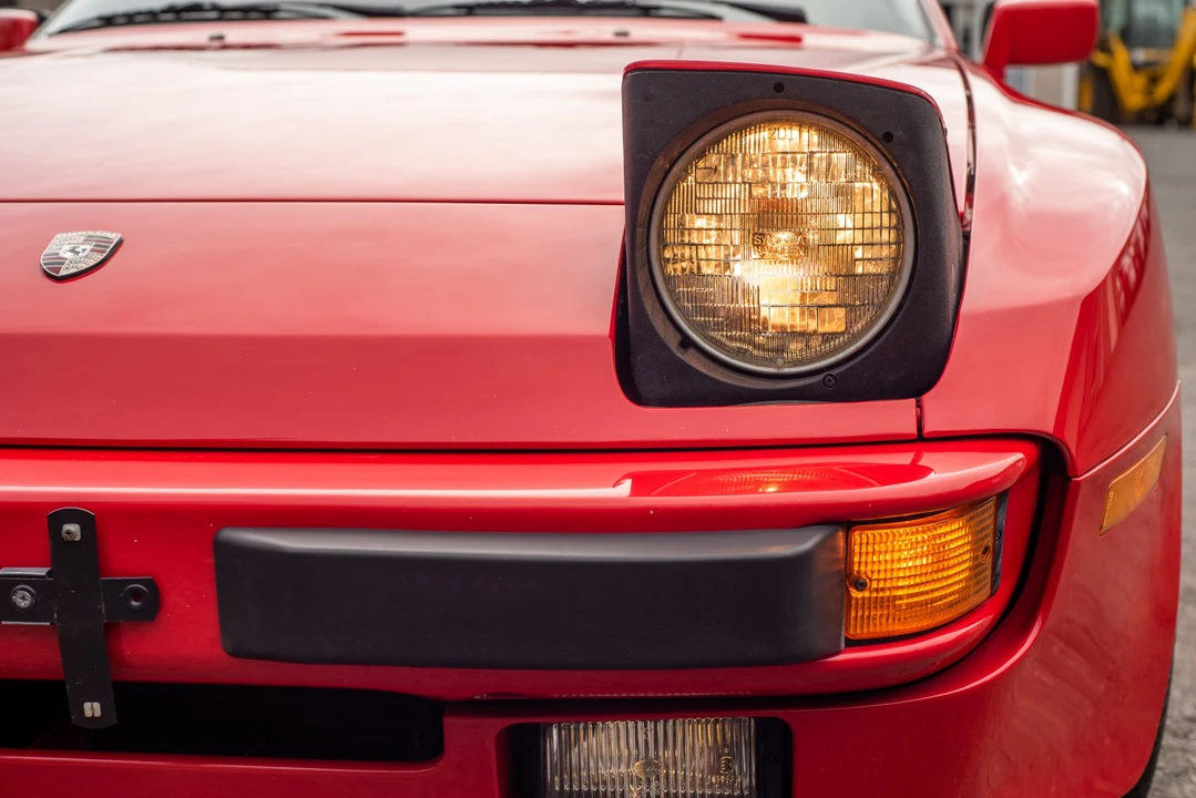 1987 Porsche 944 - Image 23 of 31