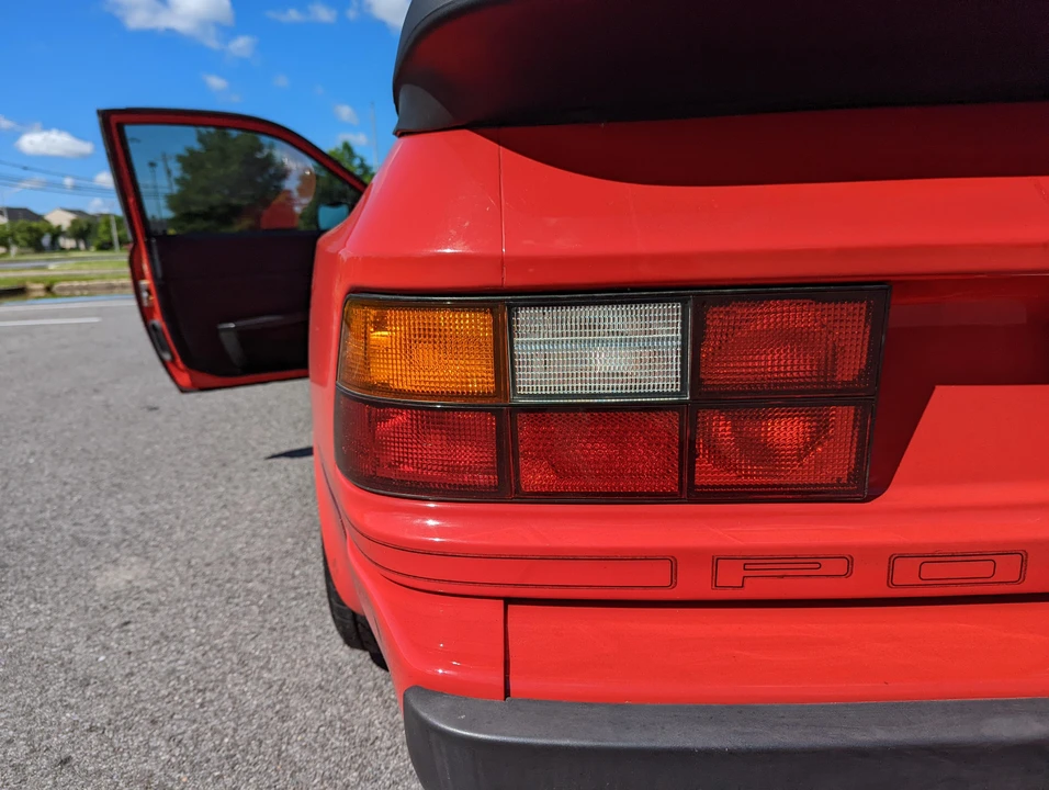 1987 Porsche 944 - Image 27 of 31