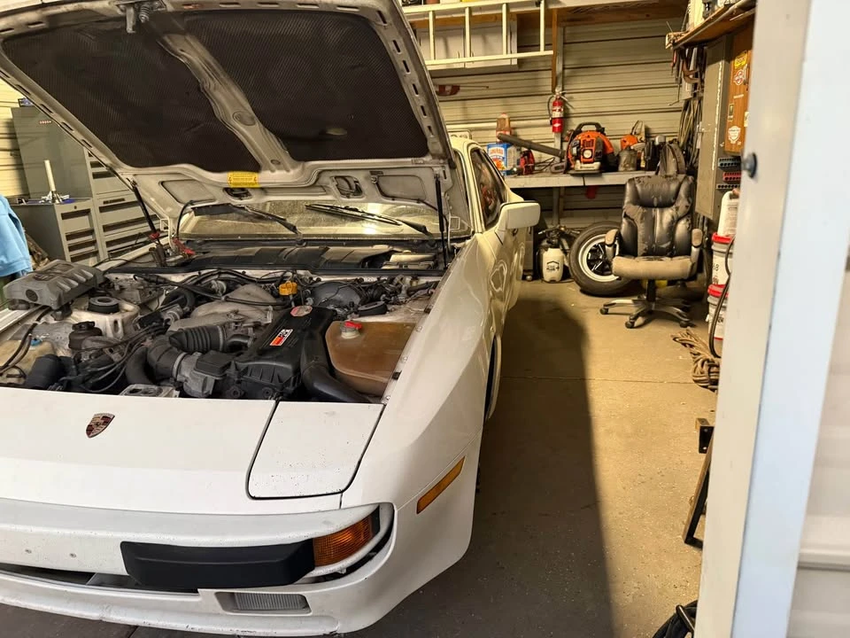 1987 Porsche 944 S - Image 2 of 9