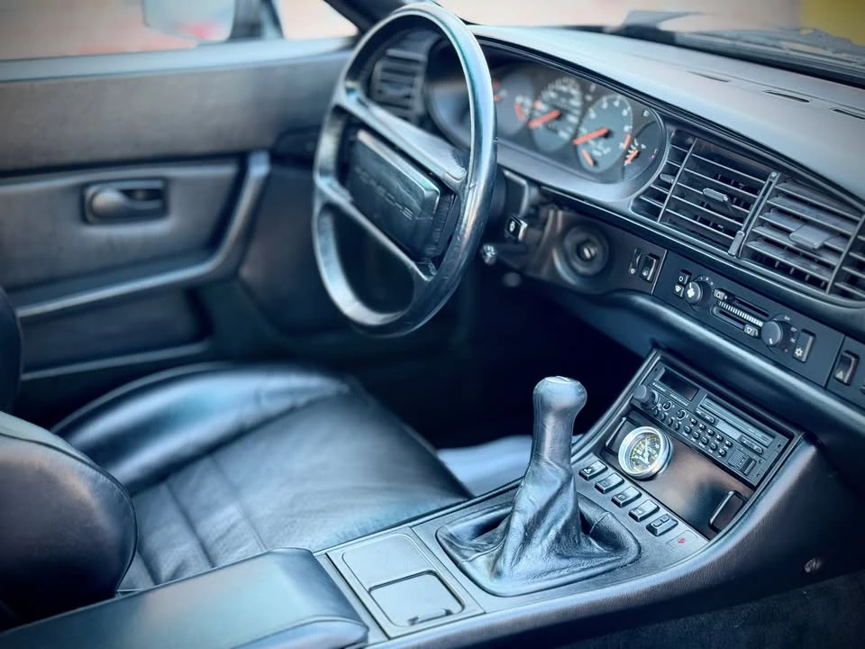 1987 Porsche 944 Turbo - Image 10 of 19