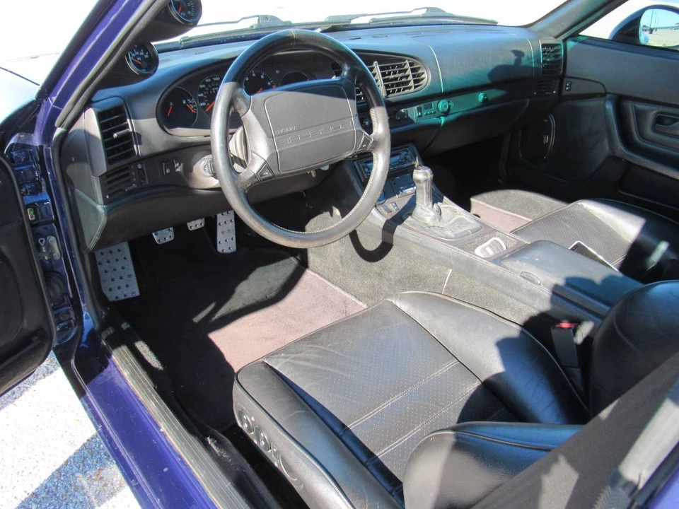 1987 Porsche 944 Turbo - Image 15 of 19