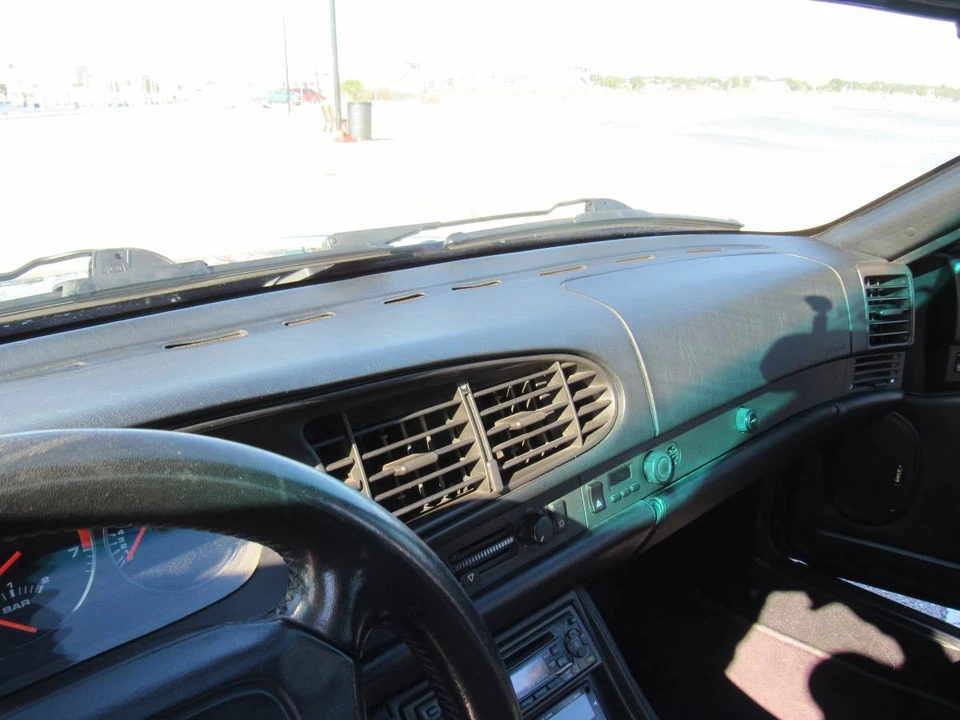 1987 Porsche 944 Turbo - Image 18 of 19