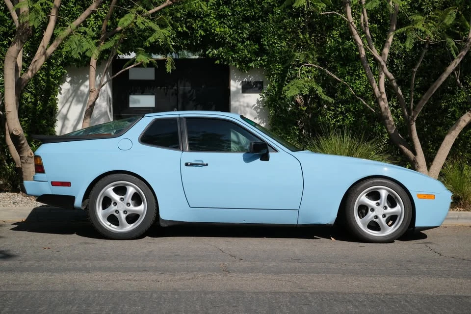 1987 Porsche 944 Turbo - Image 2 of 13