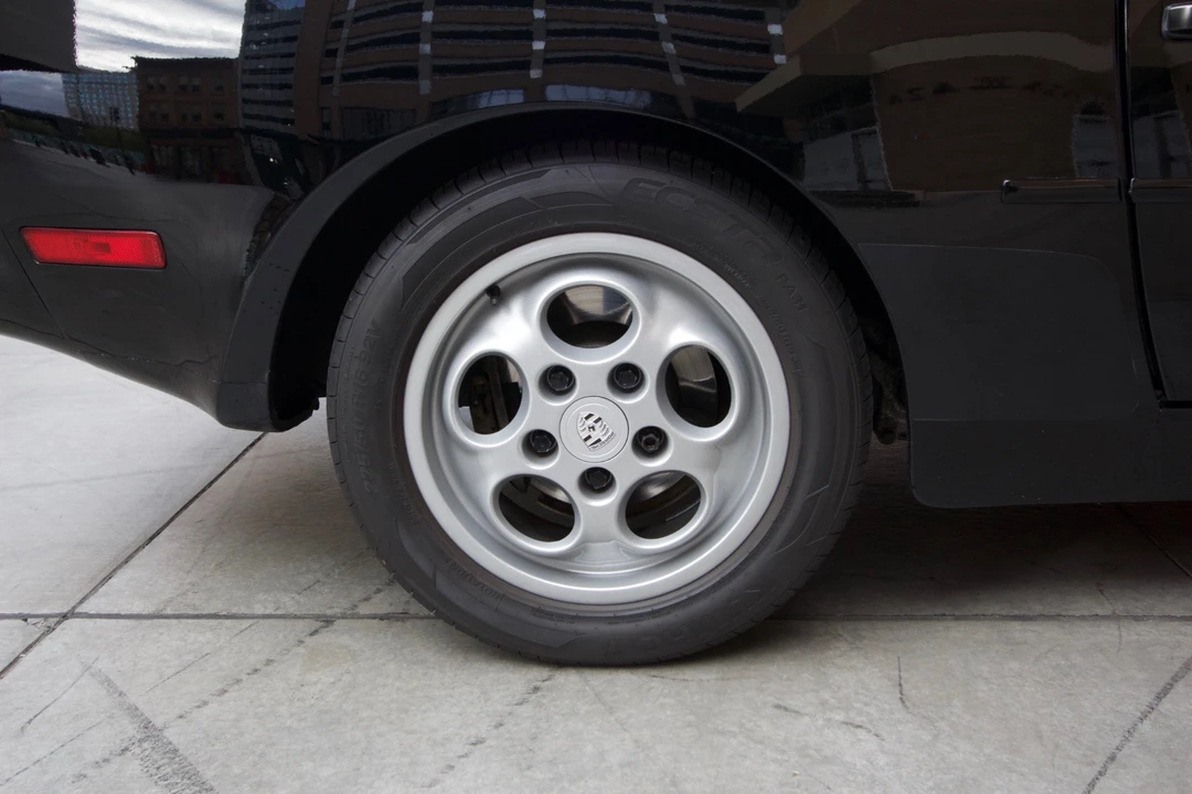 1987 Porsche 944 S - Image 20 of 31