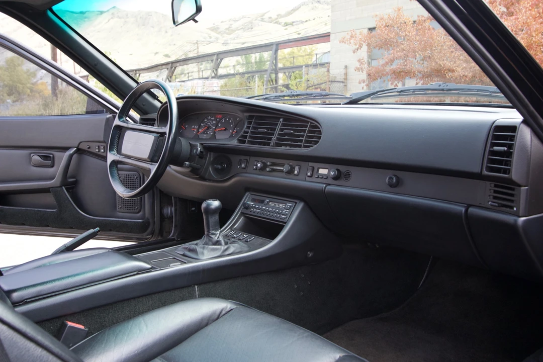 1987 Porsche 944 S - Image 27 of 31