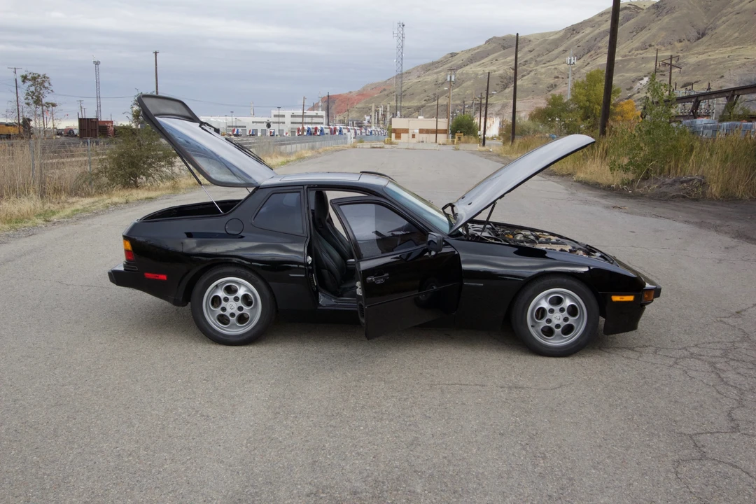 1987 Porsche 944 S - Image 24 of 31