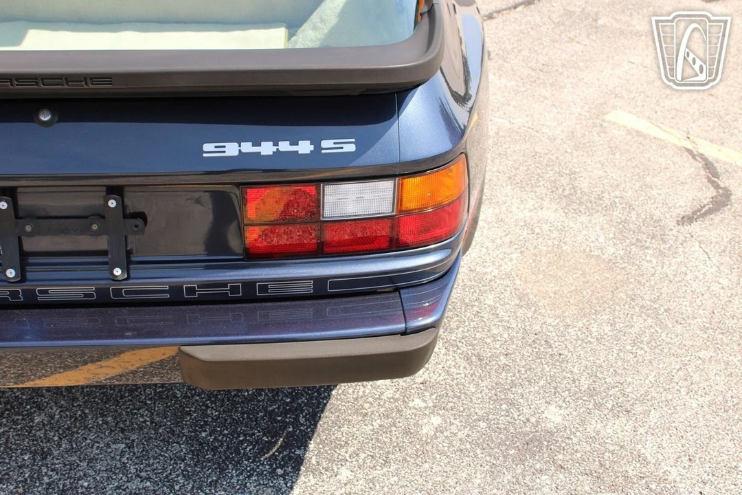 1987 Porsche 944 S - Image 26 of 31