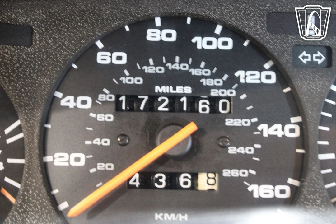 1987 Porsche 944 S - Image 5 of 31