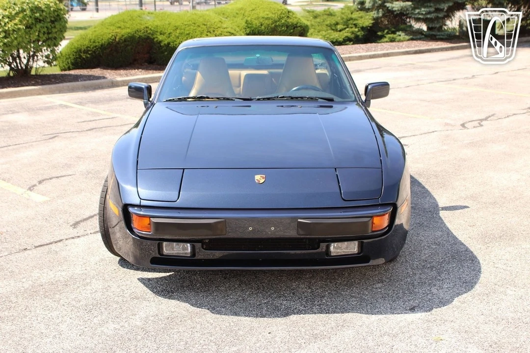 1987 Porsche 944 - Image 8 of 12
