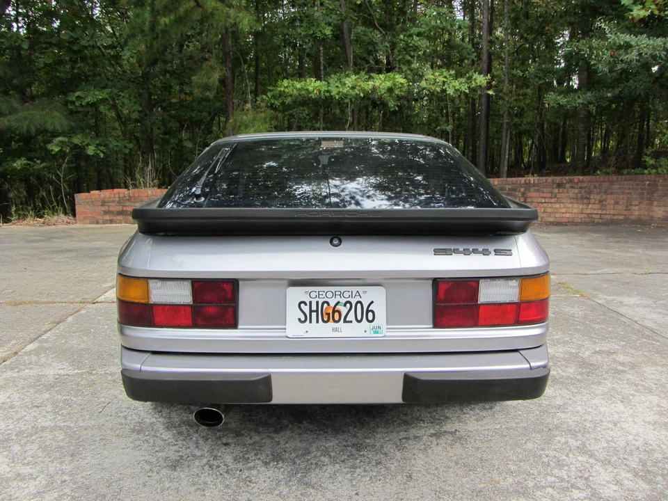 1987 Porsche 944 S - Image 9 of 31