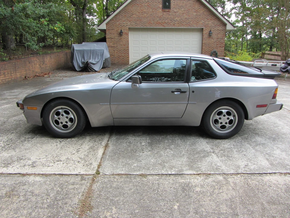 1987 Porsche 944 S - Image 12 of 31