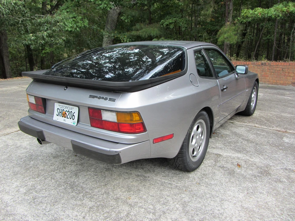 1987 Porsche 944 S - Image 8 of 31