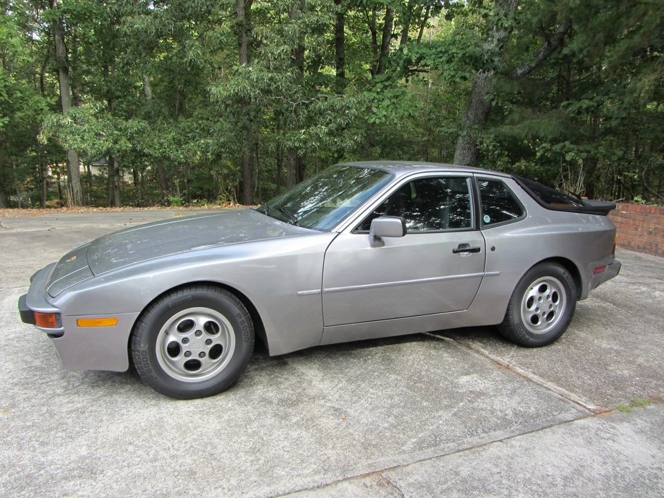 1987 Porsche 944 S - Image 8 of 31