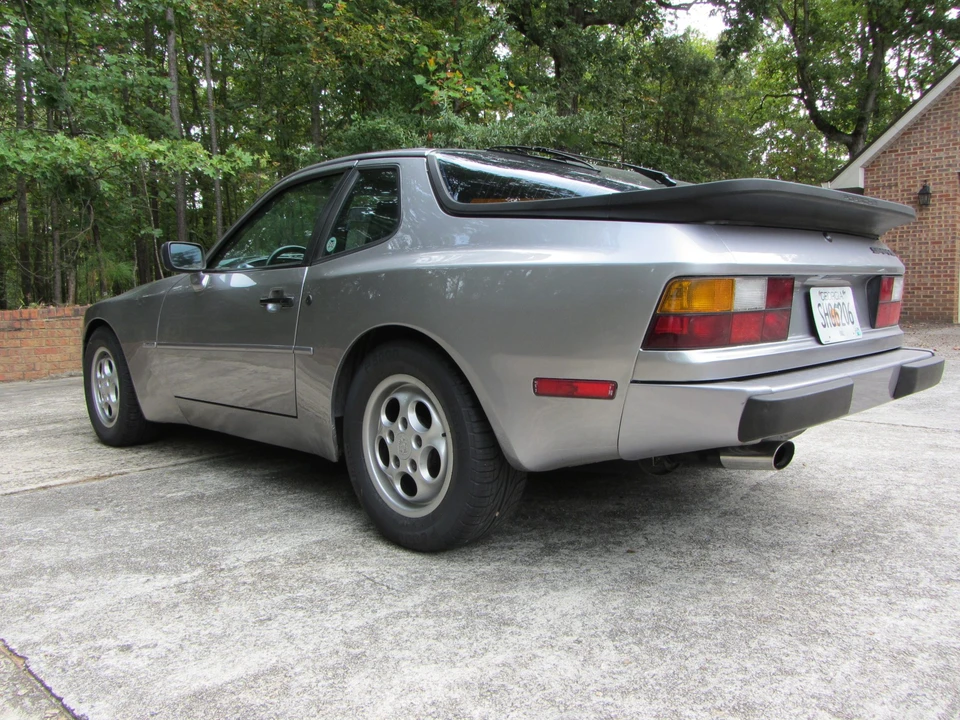 1987 Porsche 944 S - Image 10 of 31