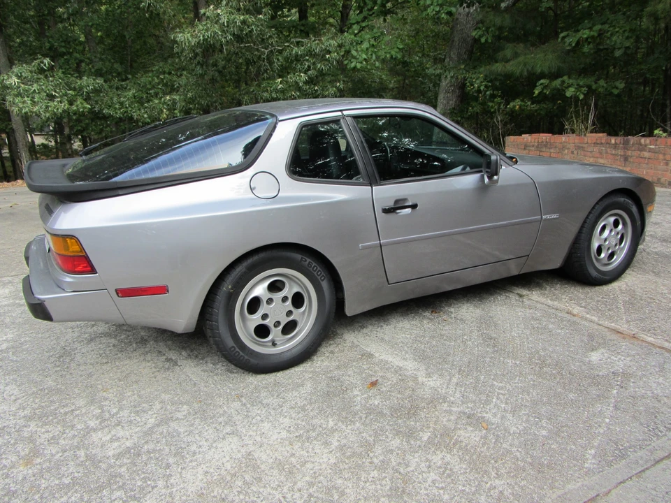 1987 Porsche 944 S - Image 14 of 31