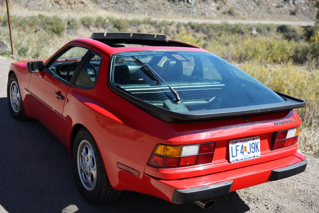 1987 Porsche 944 S - Image 16 of 31