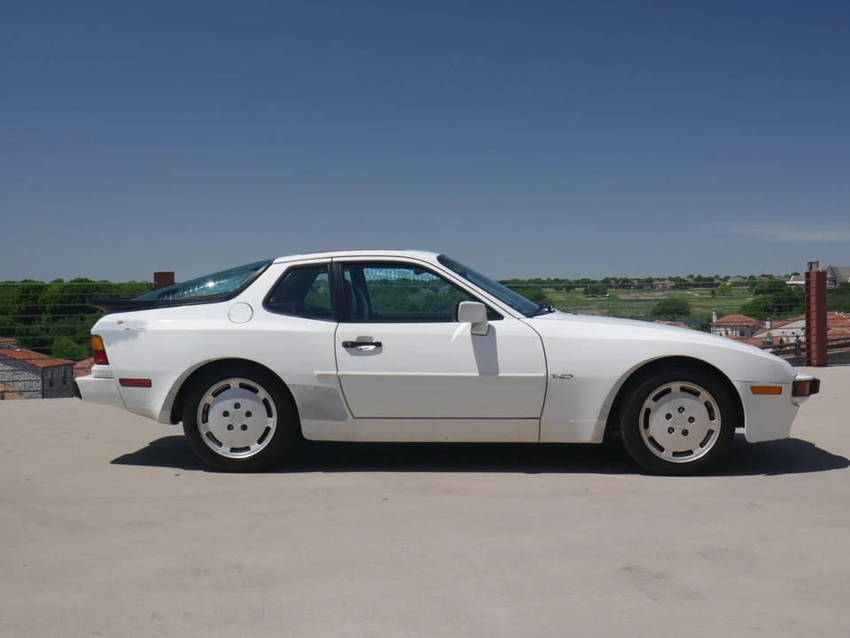 1987 Porsche 944 S - Image 9 of 31