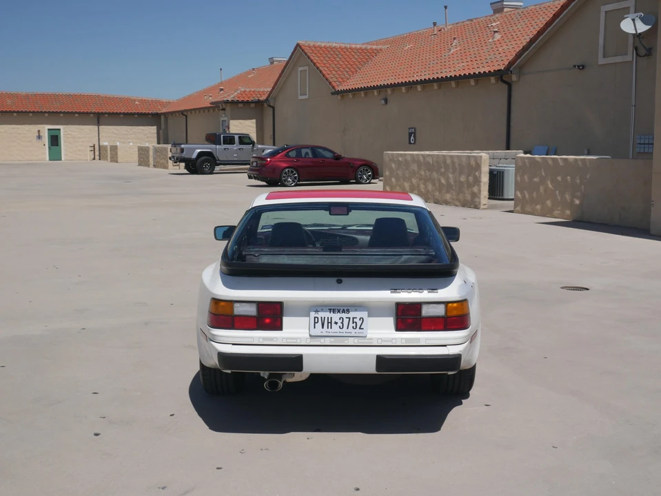1987 Porsche 944 S - Image 13 of 31
