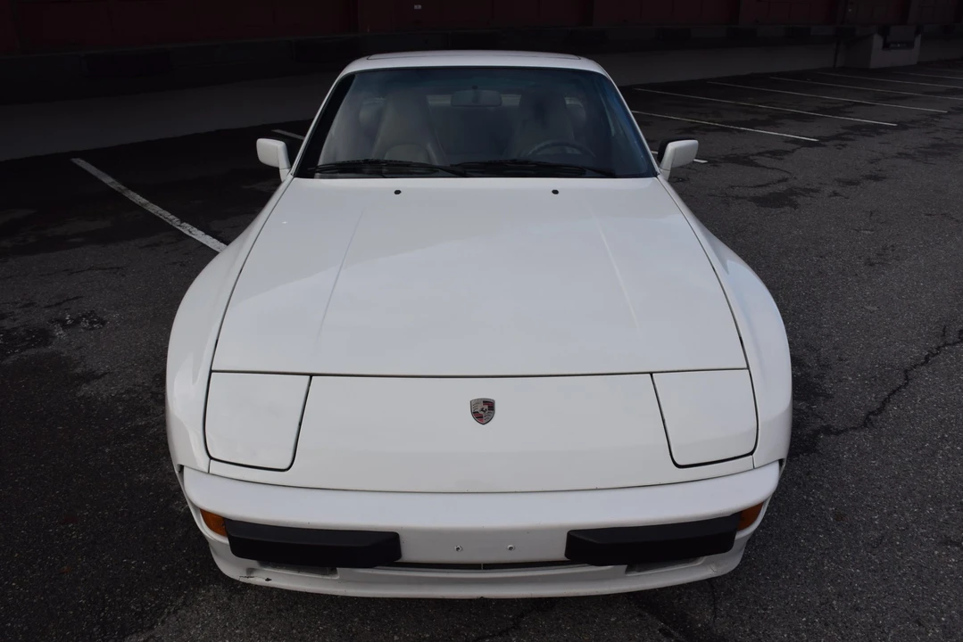 1987 Porsche 944 S - Image 9 of 31