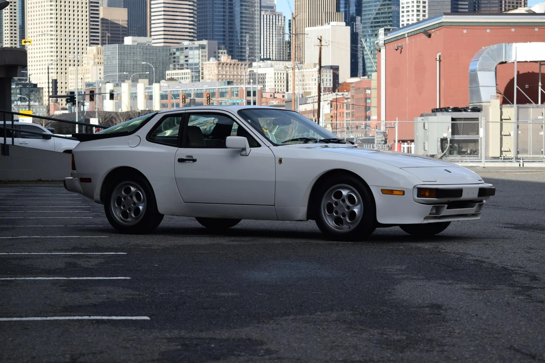 1987 Porsche 944 S - Image 17 of 31