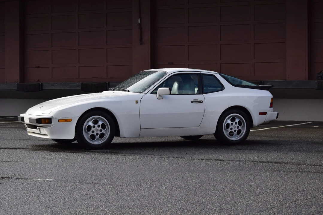 1987 Porsche 944 S - Image 2 of 31