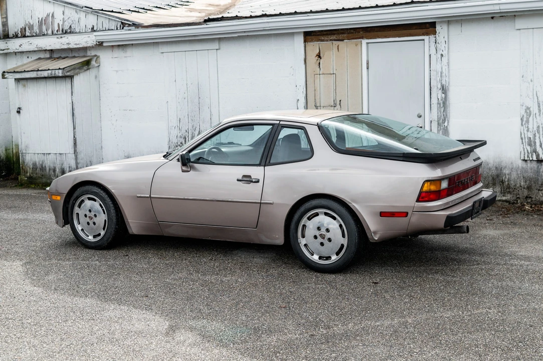 1987 Porsche 944 S - Image 4 of 31