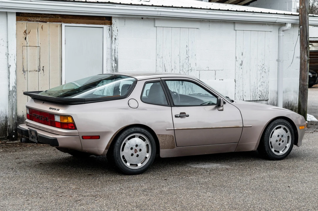 1987 Porsche 944 S - Image 8 of 31