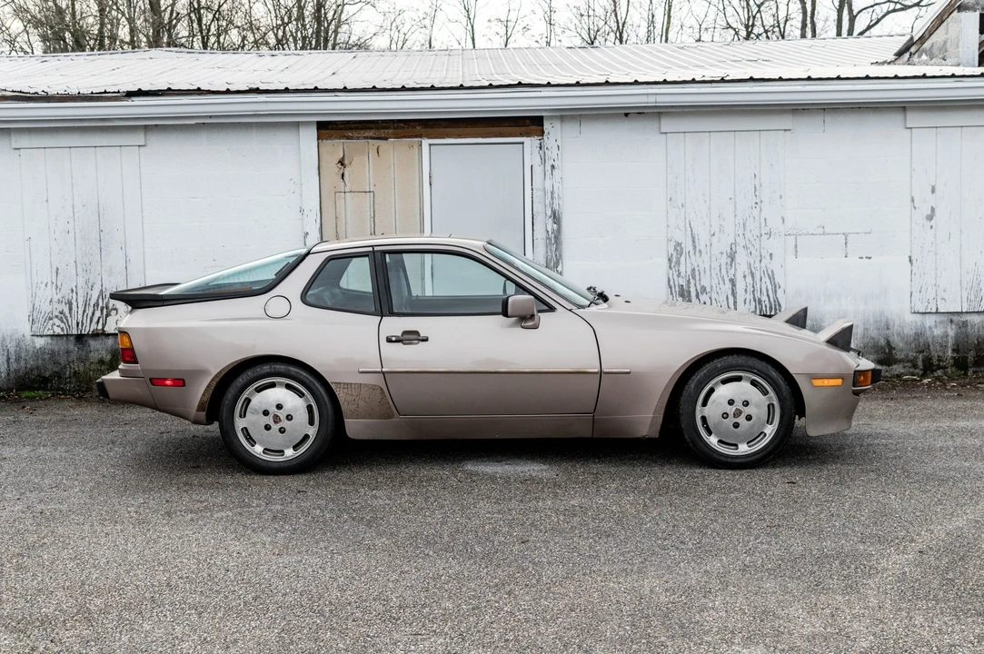 1987 Porsche 944 S - Image 9 of 31