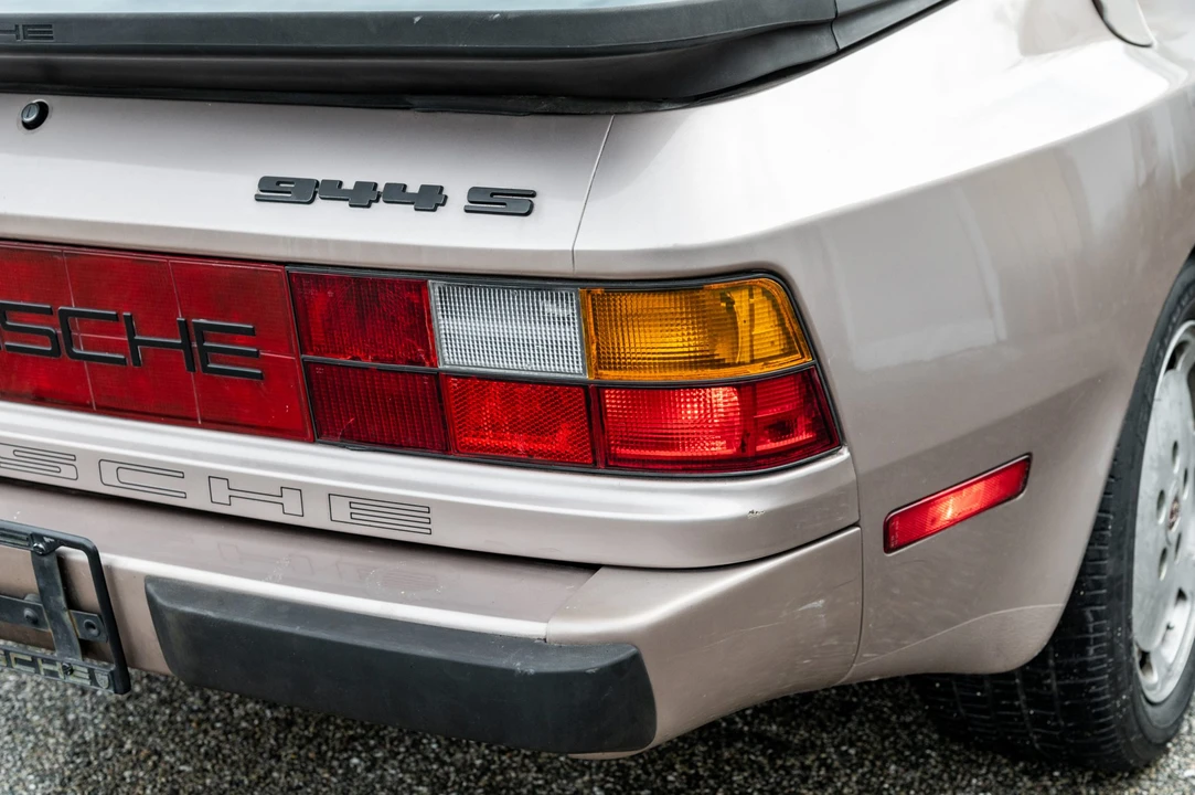 1987 Porsche 944 S - Image 28 of 31