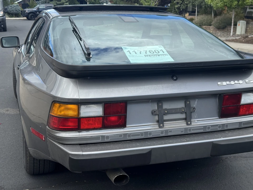 1987 Porsche 944 S - Image 12 of 31