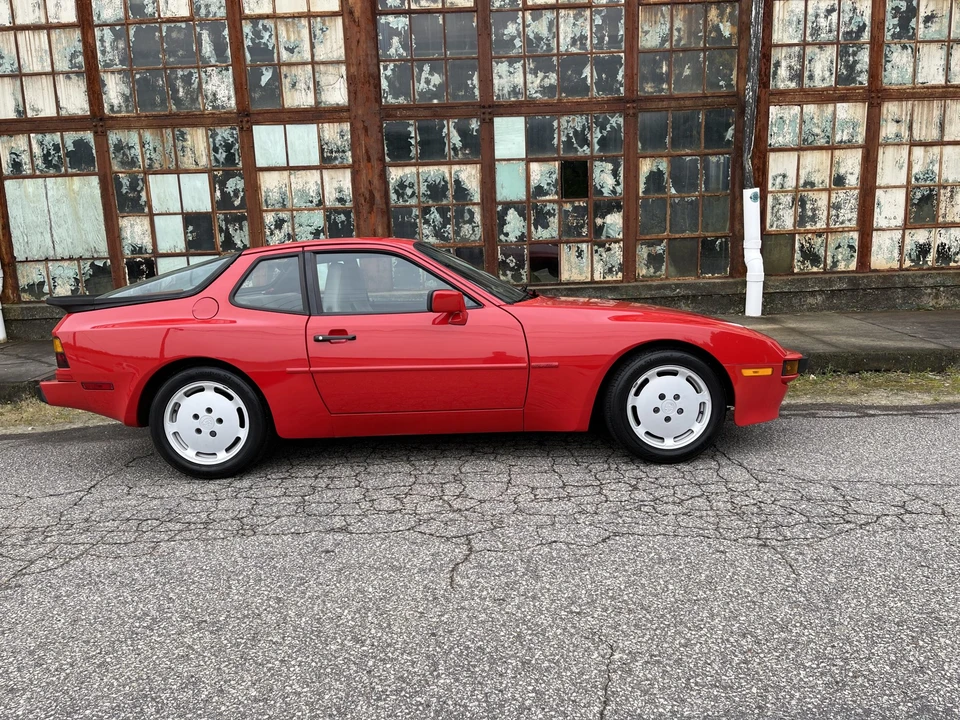 1987 Porsche 944 S - Image 18 of 31