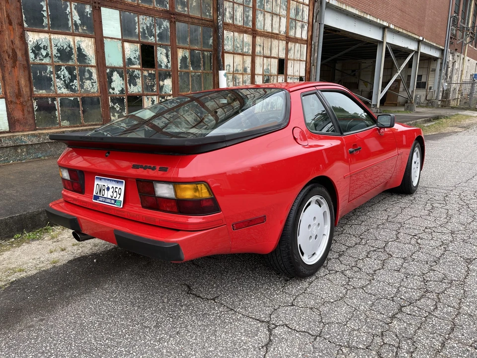 1987 Porsche 944 S - Image 14 of 31