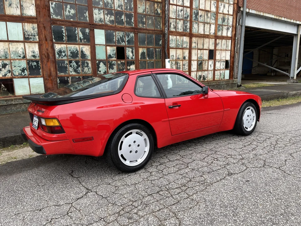 1987 Porsche 944 S - Image 15 of 31
