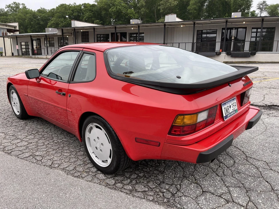 1987 Porsche 944 S - Image 28 of 31