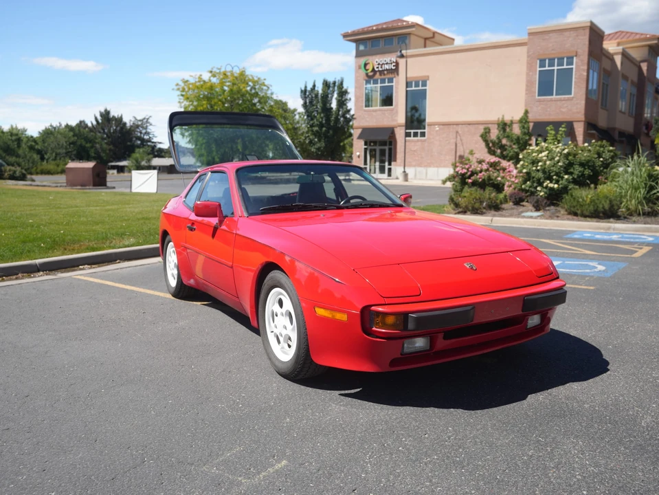 1987 Porsche 944 S - Image 14 of 31