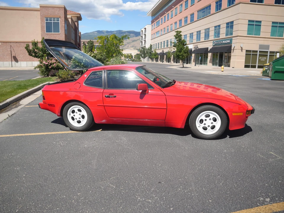 1987 Porsche 944 S - Image 13 of 31