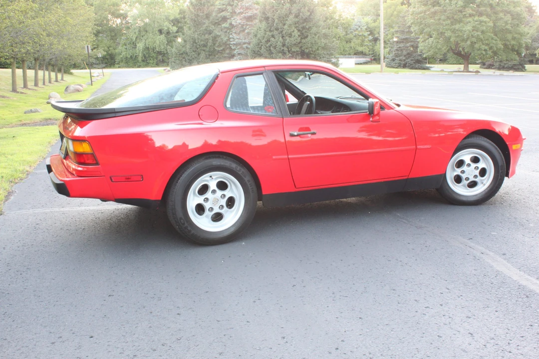 1987 Porsche 944 S - Image 9 of 31